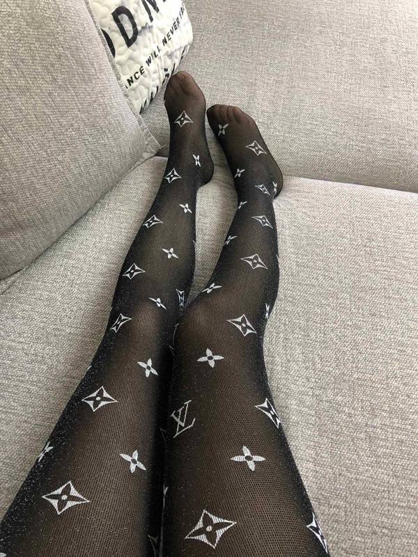 Louis Vuitton Socks LVO00011